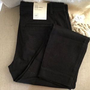 Skinny Ankle Gap Pants